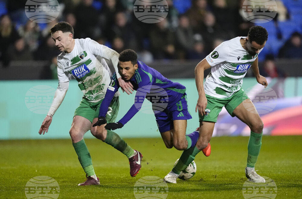 Португалският Витория Гимараеш и ирландският Шамрок Роувърс се изкачиха в Лигата на Конференциите, Фиорентина вкара седем гола на ЛАСК (Австрия)