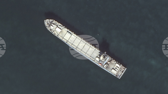 Танкер на котва в Кувейт е бил разтърсен от силен взрив, съобщава британска агенция за морска сигурност