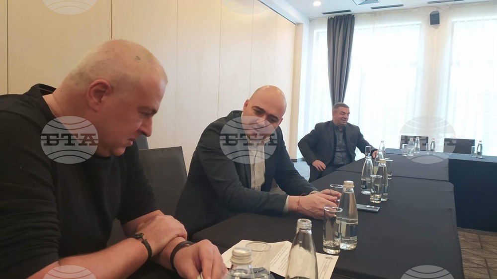 Министерство на туризма: Министър Илин Димитров обсъди актуални теми и проблеми на неформална среща с представители на бизнеса във Велинград