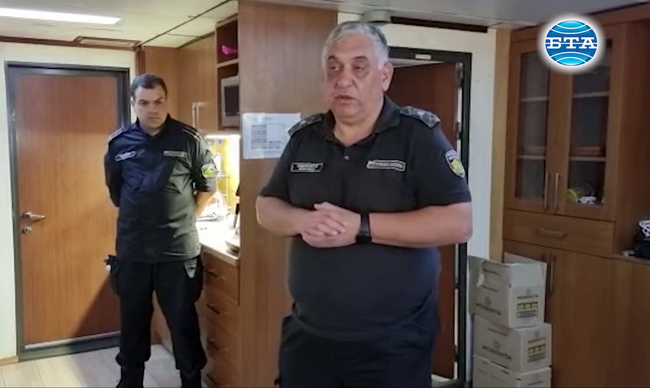 Пасажерите на „Св. св. Кирил и Методий“ получиха инструктаж за безопасност преди отплаването от Мар дел Плата