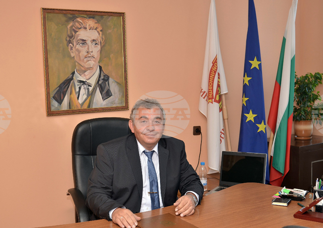 Апелативният съд в София възстанови на работа кмета на община Бойчиновци Светлин Сретениев