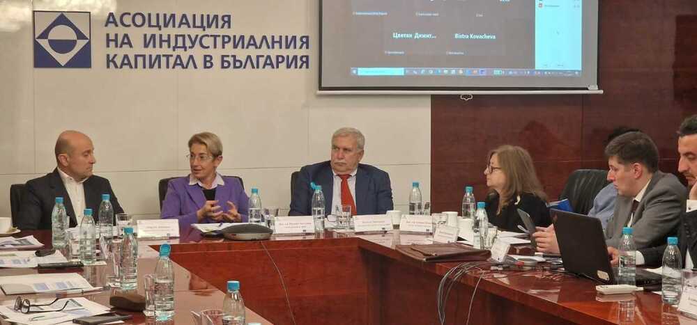 Делът на сивата икономика в България остава висок, сочи проучване