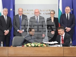 Министерски съвет - споразумения - подписване