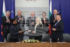 Министерски съвет - споразумения - подписване