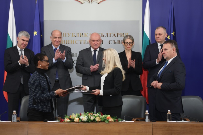 Four State-Owned Companies Sign Grant Agreements with United States Trade and Development Agency