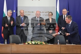 Министерски съвет - споразумения - подписване