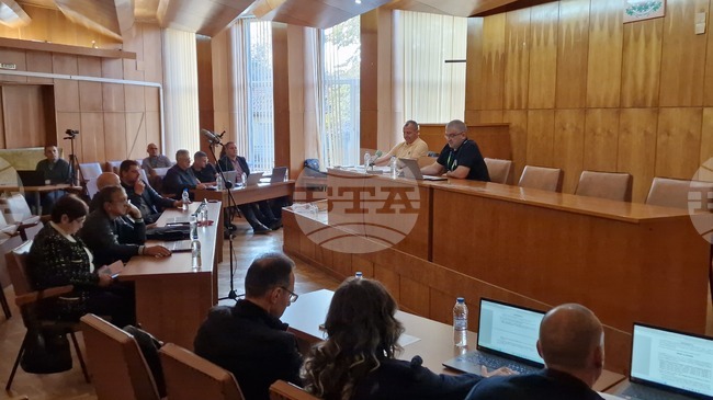 Общинските съветници в Елена одобриха отпускането на 674 000 лева заеми от общинския бюджет за авансови плащания по проекти