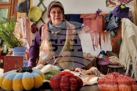 Пловдив - Коледен панаир на занаятите - Пепи Ставрева