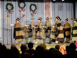 Фолклорен ансамбъл „Лазарка“ в Мюнхен представи празничен концерт под надслов „Коледно веселие“