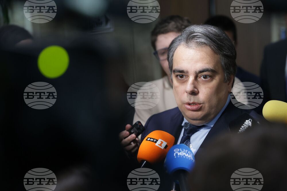 „Продължаваме промяната - Демократична България“ - брифинг - Асен Василев