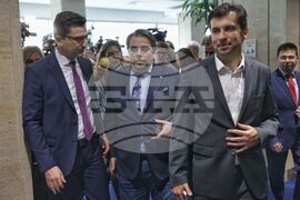 „Продължаваме промяната - Демократична България“ - брифинг