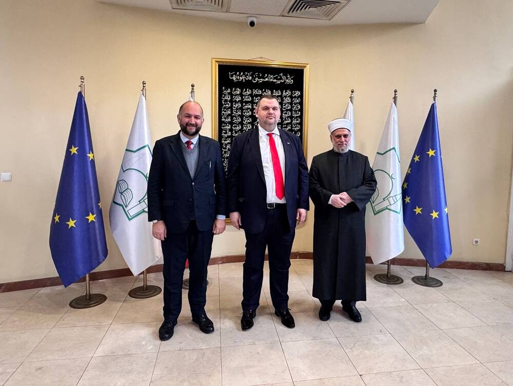 Коалиция „Движение за права и свободи – Ново начало“: Председателят на ДПС и на ПГ на ДПС-НОВО НАЧАЛО Делян Пеевски се срещна с главния мюфтия д-р Мустафа Хаджи