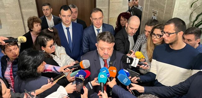 Атанас Зафиров: Получихме покана от ГЕРБ за среща, предстои да вземем решение