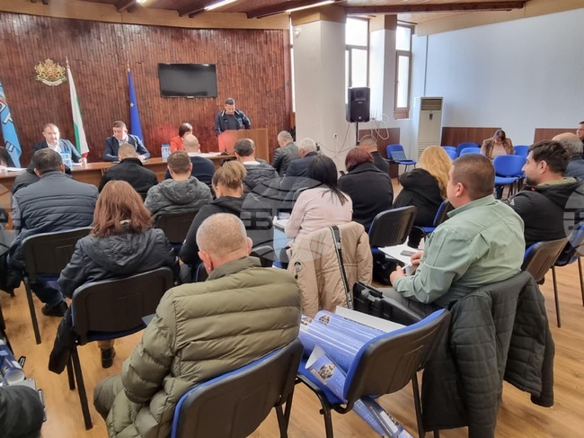 Заради малко ученици закриват училището в село Скалак, община Руен