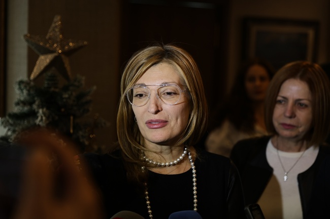 Еврокомисарят Екатерина Захариева призова да бъде последван примерът на ЕП и партиите да се обединят в интерес на гражданите