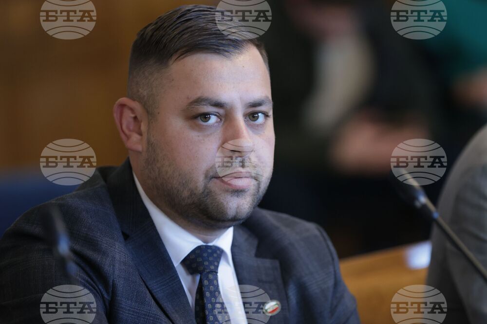 Парламентарната група "Демокрация, права и свободи" - ДПС, излезе с декларация във връзка с Майските събития от 1989 г.