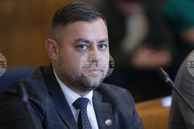 Парламентарната група "Демокрация, права и свободи" - ДПС, излезе с декларация във връзка с Майските събития от 1989 г.