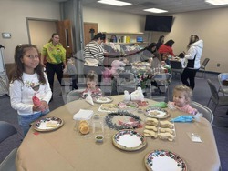 Работилница за изработване на коледни сладки се състоя в Българското неделно училище „Св. Константин-Кирил Философ” в Атланта