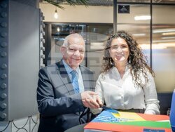 Румъния - Букурещ - празненство - Шенген