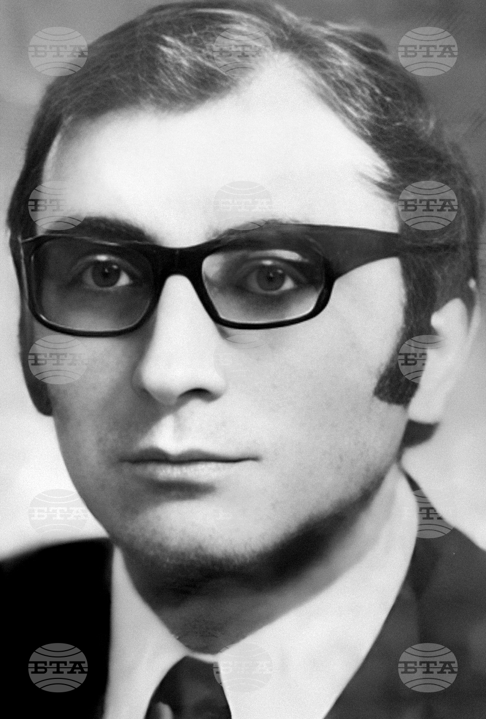 Проф. Славчо Иванов - литературен критик и историк