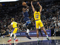 Lakers Timberwolves Basketball