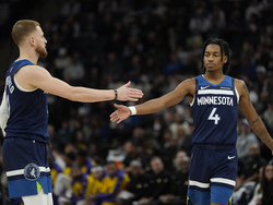 Lakers Timberwolves Basketball