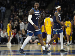 Lakers Timberwolves Basketball