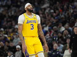 Lakers Timberwolves Basketball