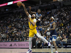Lakers Timberwolves Basketball