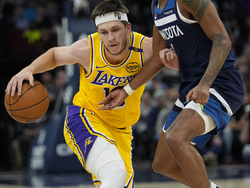 Lakers Timberwolves Basketball