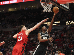 Spurs Trail Blazers Basketball