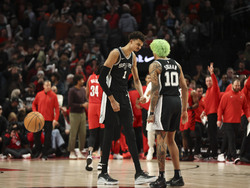 Spurs Trail Blazers Basketball