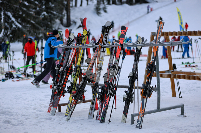 Две призови класирания за българския алпиец Марко Семерджиев на състезания на ФИС в Босна и Херцеговина