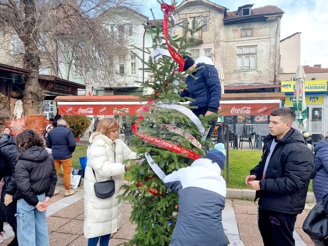 Кюстендил - инициатива „Елхи на надеждата”