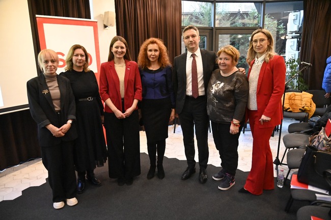 Коалиция „БСП – Обединена левица“: Вигенин и Пенкова с ангажимент за нови решения за приобщаването на децата и младежите с увреден слух