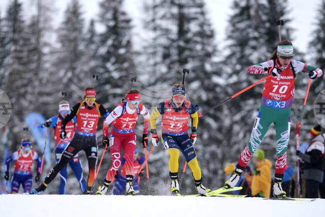 Милена Тодорова записа най-добро постижение за Световната купа по биатлон в кариерата си, след като се нареди трета в спринта в Оберхоф
