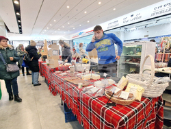 Перник - коледен фермерски пазар