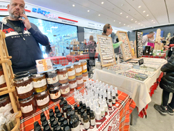 Перник - коледен фермерски пазар