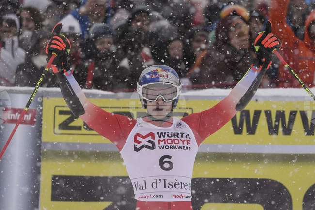 Марко Одермат спечели гигантския слалом във Вал д'Изер и изравни постижение на Тед Лигети