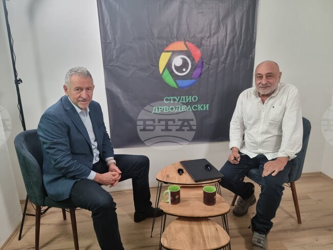 Студио, носещо името на Александър Дърводелски, бе открито в Скопие