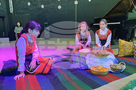 Турция - Одрин - българско училище - коледно тържество