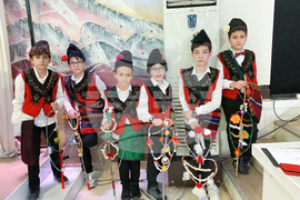 Турция - Одрин - българско училище - коледно тържество