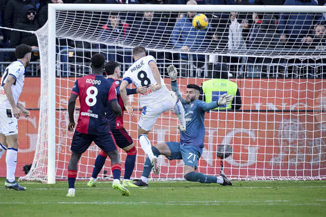 Аталанта записа десетата си поредна победа в първенството по футбол на Италия