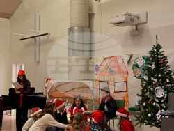 Българска коледна приказка с рецитали, песни, танци и авторска пиеса се състоя в шведския град Малмьо