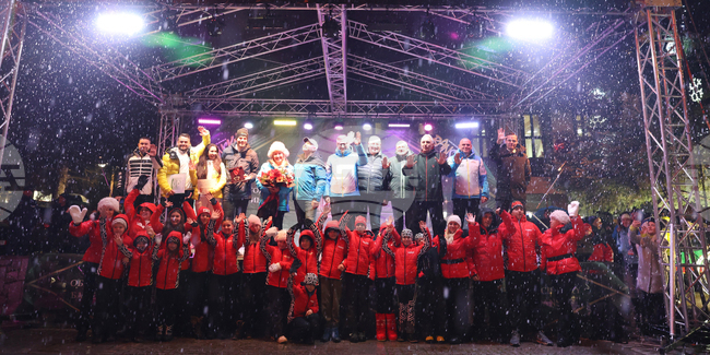 В центъра на Банско официално бе открит зимният туристически сезон