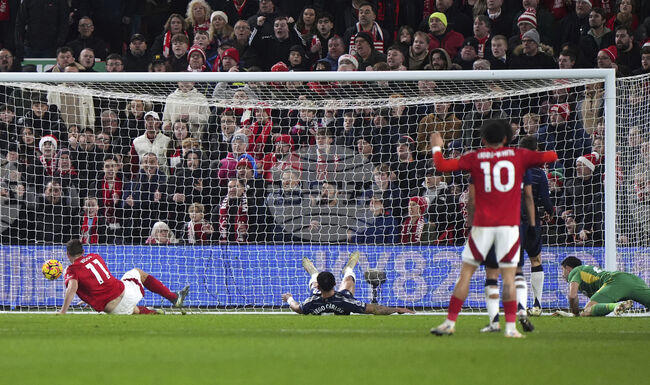 Нотингам спечели срещу Астън Вила и влезе в топ 4 на Висшата лига