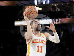 Hawks Bucks Basketball