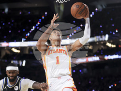 Hawks Bucks Basketball