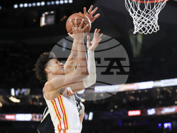 Hawks Bucks Basketball