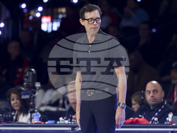 Hawks Bucks Basketball